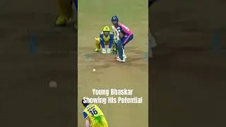 Rate The Shot! Young Bhaskar Bhardwaj Showing His Potential vs Karn Sharma | UP T20 League