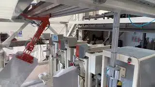Automatic Construction Chemicals Bag Placer Robot