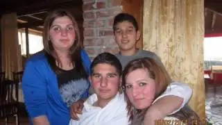 DENARDO I NENES BEHARE