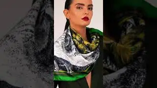 🦚✨ Unfurl the splendor of our Italian-crafted Peacock Feathers Green Silk Scarf and ...