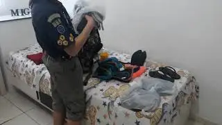Preparando a mochila para acampamento escoteiro