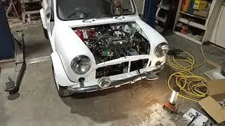 classic mini 998 build part 14. paint disaster and first start