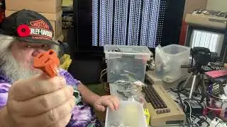 Commodore 64 Tidying Up Clutter Sorting Tools Vic-20 Chips 1541 Disks Endless It Is - Episode 3149