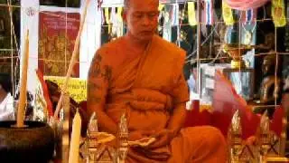 pra-archan aod wat sai mai bangkok.AVI