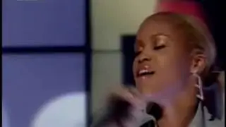 Eve (feat. Alicia Keys) - Gangsta Lovin' (Top of the Pops, 2002)