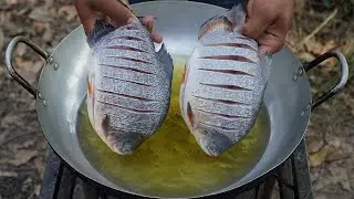 Deep-Fried Fish Crispy Eating with Rice Noodle So Delicious