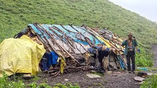 Most Peaceful & Very Relaxing Mountain Nepali Village Life In The Rain | Life With Beautiful Nature