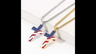 Accessorize best friend necklace for 2