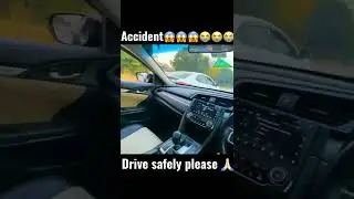 Honda Civic vs Corolla Grande race || Dangerous accident⚠️ #shorts #ytshorts #civic #grande