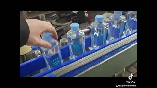 Flat bottle sticker labeling machine test running #waterfillingmachine #labelingmachine 