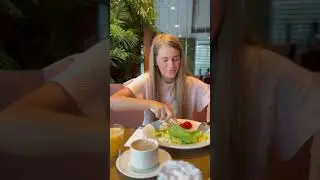 When I invited a girl to an expensive restaurant! #shorts #yuzvikiifamily