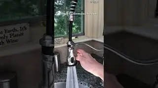 Experiencing the Magic of a Faucet with Three-Function Sprayhead 🧙&zwj;♀️💧