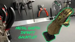 Metal Earth Build (Avengers Infinity Gauntlet) 3D Model