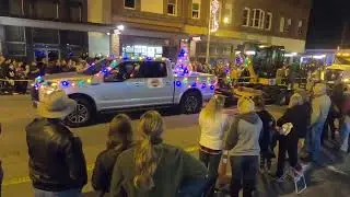 Small Town Christmas Parade (Elizabethton Tennessee - 2022)