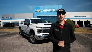 2025 Silverado 2500 HD | Multi-Flex Tailgate + 6.6L V8