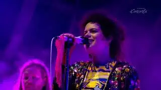 Arcade Fire - Sprawl II (Mountains Beyond Mountains) - Live @ Glastonbury