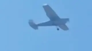 Cessna 172N Skyhawk Flying Around Columbia