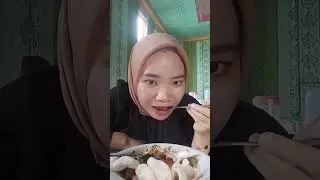 Makan gado-gado #makan #gadogado 