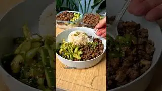 High Protein Meal Prep READY IN 20 MINS ⏱️ Sticky Asian Beef with Smashed Cucumber Salad 🥒