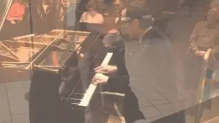 Sergio Gallo, Pianist, Plays Beethoven Piano Sonata No. 1, 