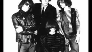 The Gruesomes - My Broken Heart Will Never Mend