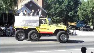 6 wheeled jeep with rear wheel steering