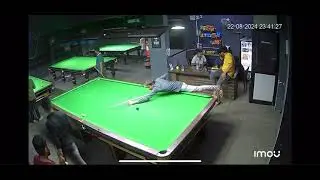 Exhibition shot #Snooker #Juddtrump #ronnie