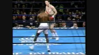 Reggie Johnson Vs  Steve Collins Prefight 2 Rds  1 2