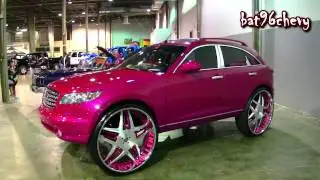Candy Pink Infiniti FX35 on 32
