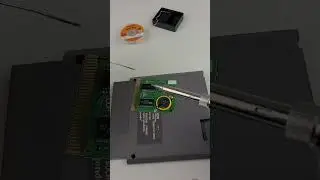 🫣 FIRST EVER attempt at changing a Game Boy game battery / soldering #shorts