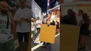 Japan Box Girl 🤨
