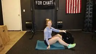 Segmental sit up with plate press (legs bent)