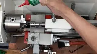 Como fazer um parafuso no mini torno TopTech Turner 180x300
