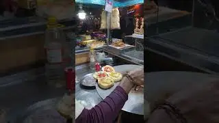 Egg Shami Burger | Street Food of Karachi Pakistan | Bun Kabab Street food