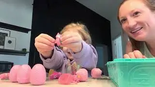 Hatchimals CollEGGtibles Llama Family Surprise Playset Toys for Kids and Toddlers