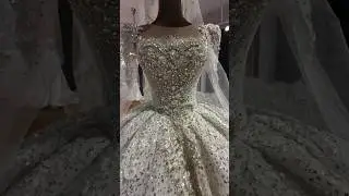 Vestido de Noiva de Luxo cauda Maravilhosa #vestidos #weddingdress #noivas #noiva