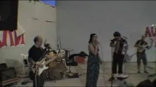 Luhartz: Musical Group from Durango, Spain Plays in Bakersfield