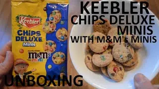 Unboxing Keebler Chips Deluxe Minis Cookies Made With M&M's Minis