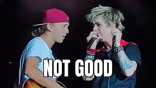 Фанат Green Day вылетел со сцены от Билли Джо Армстронга