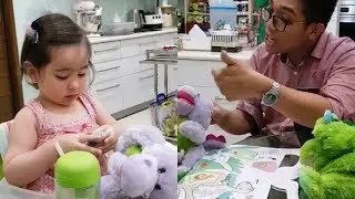 Scarlet Snow Belo Learning Chinese with her Teacher