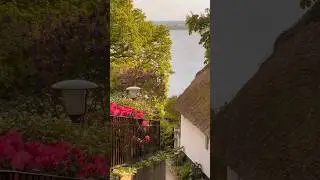 Italy or Germany? Did you know about this place? #treppenviertel #blankenese #hamburg