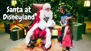 Where to Take Santa Pictures for Free at Disneyland #santa #christmas #disneyland