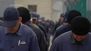 Russian POWs get to make phone calls home. Ukrainians don't. Some want to change that