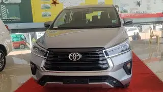 Toyota Innova Crysta Facelift Silver Colour - First Look Walkaround Video!
