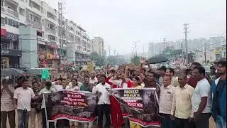 Protest against government due to delay in Bachupally Flyover and potholes #bachupally #hyderabad 