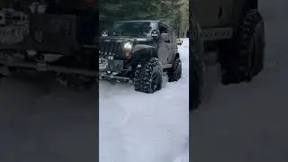 Jeep Wrangler traction on snow 😎