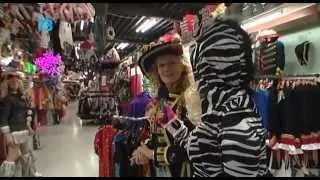 Misses Nederland bij  Carnavals en feestwinkel PW Hoofs (OetelTV)