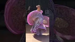 Mexican dancer