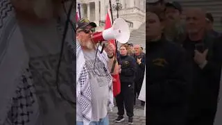 VETERANS REMIND TRUMP: THE WHITE HOUSE BELONGS TO THE PEOPLE 🇺🇸 #Veterans #Trump #WhiteHouse #People