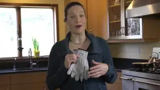 Bitly Cut Resistant Kitchen Gloves - Rated #1 Gloves in The World
